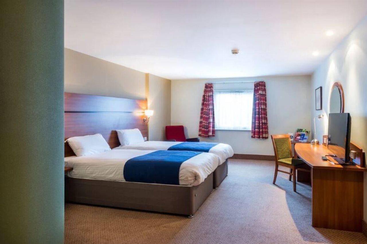 Doncaster International Hotel By Roomsbooked מראה חיצוני תמונה