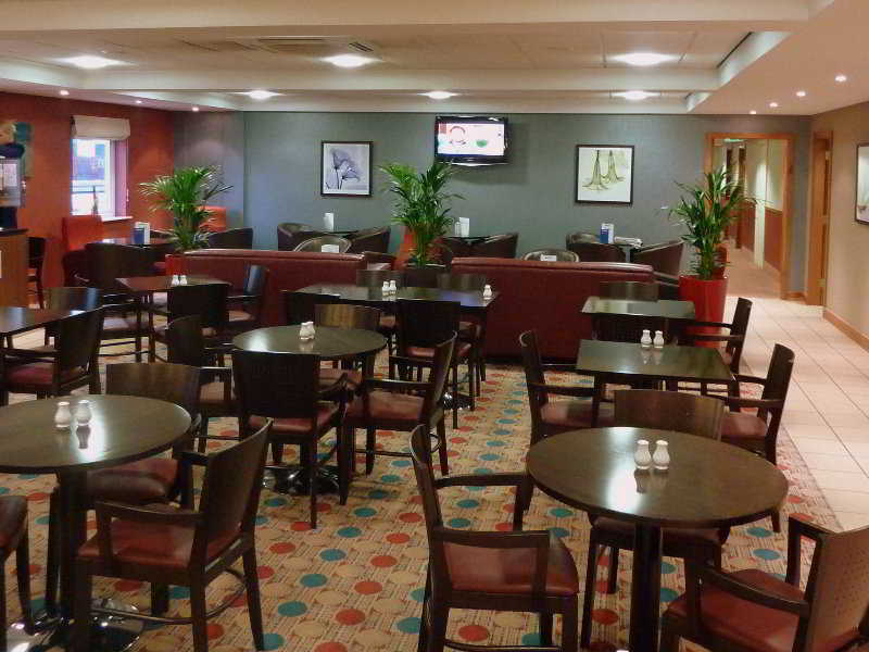 Doncaster International Hotel By Roomsbooked מראה חיצוני תמונה