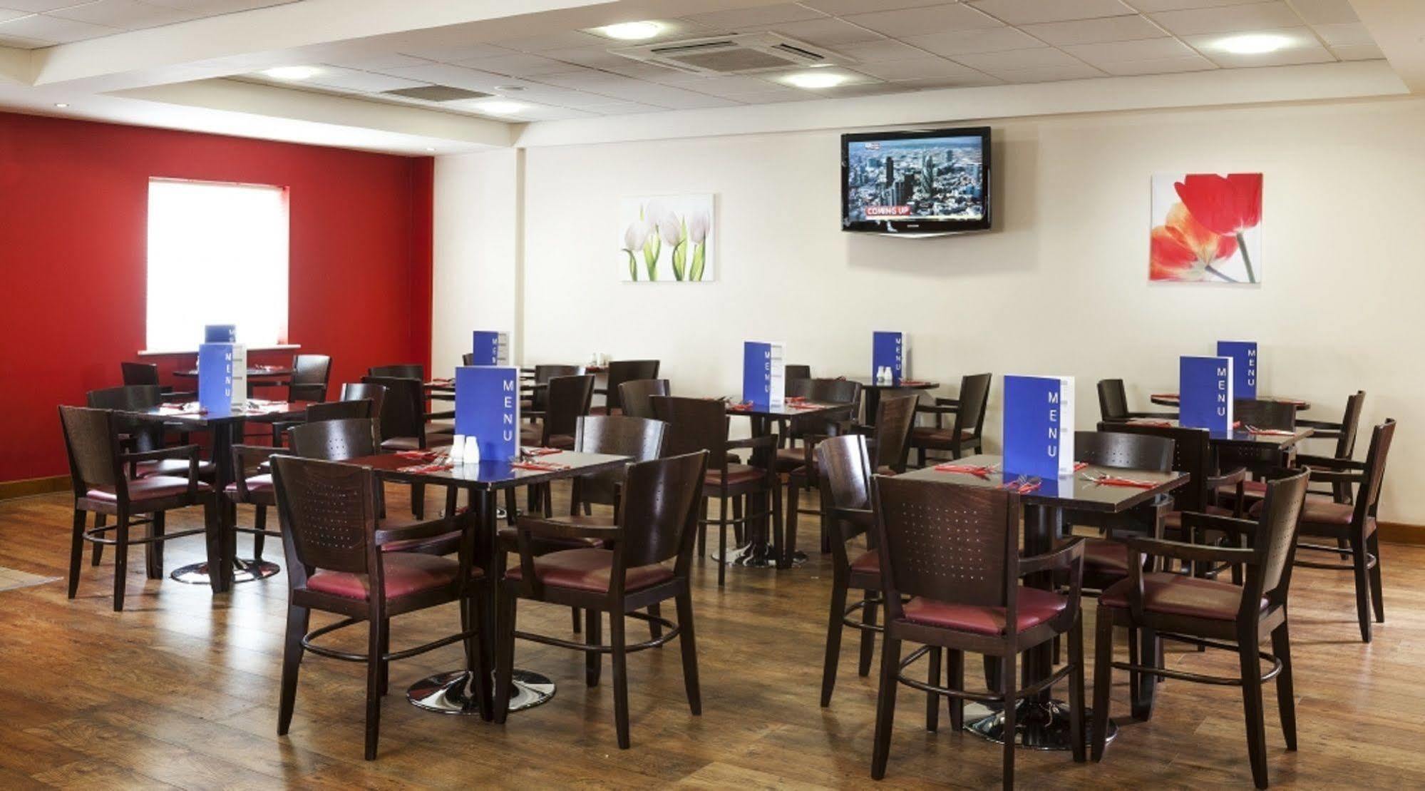 Doncaster International Hotel By Roomsbooked מראה חיצוני תמונה