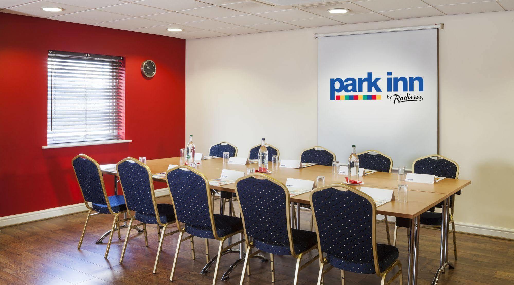 Doncaster International Hotel By Roomsbooked מראה חיצוני תמונה