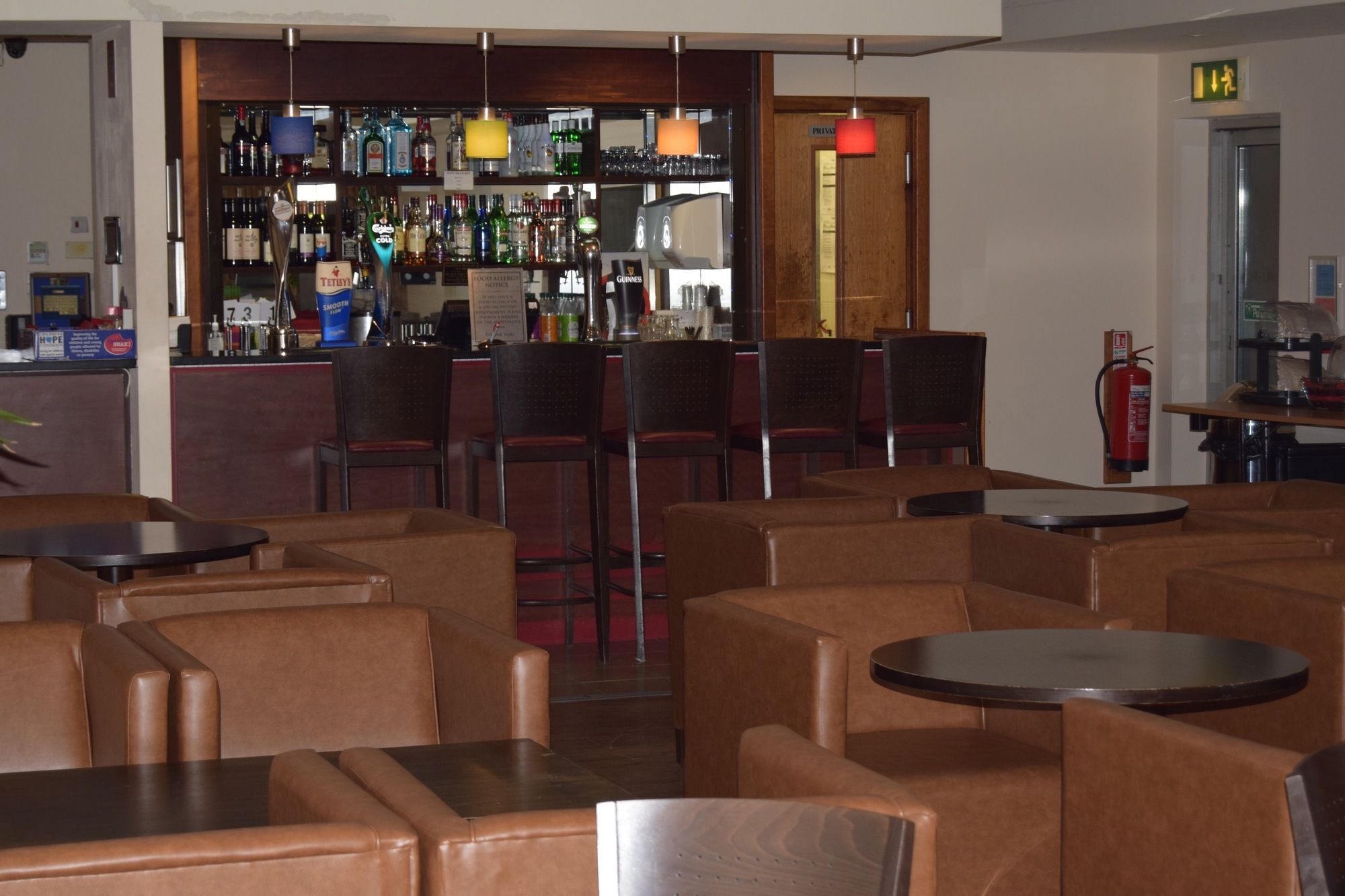 Doncaster International Hotel By Roomsbooked מראה חיצוני תמונה