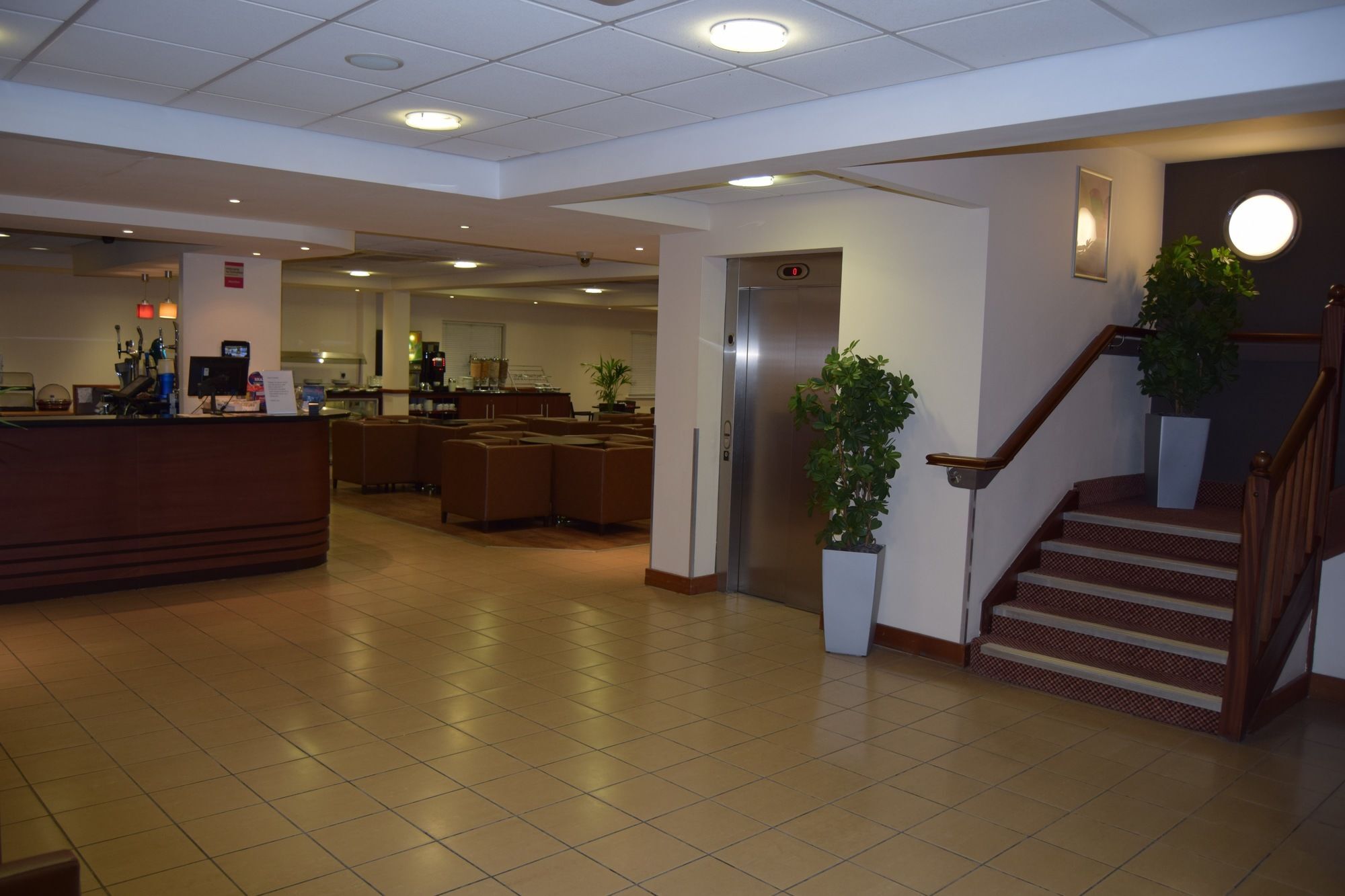 Doncaster International Hotel By Roomsbooked מראה חיצוני תמונה
