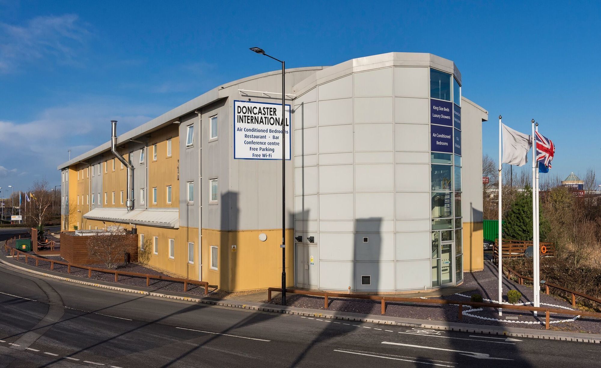 Doncaster International Hotel By Roomsbooked מראה חיצוני תמונה